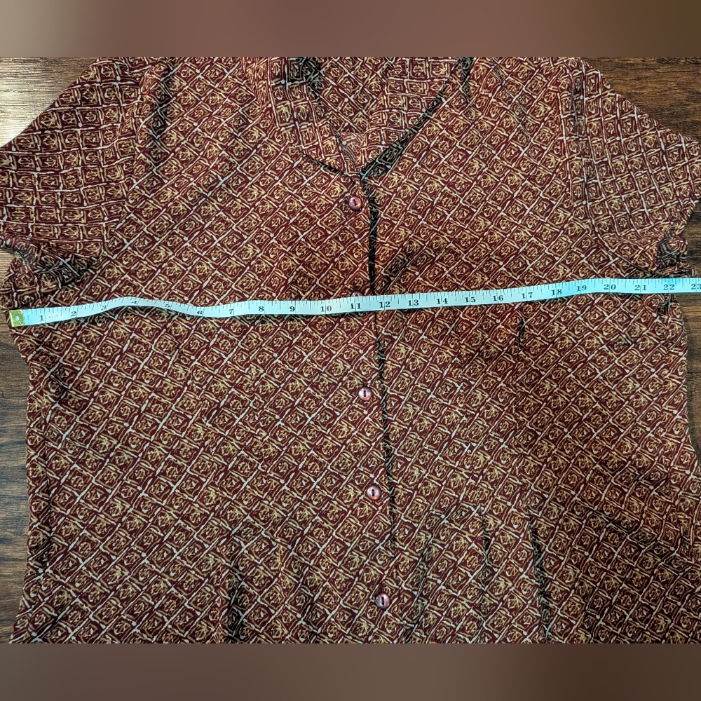 Karen Scott Women's Red-Brown Diamond-Patterned Short Sleeve Blouse (L) - Picture 7 of 8